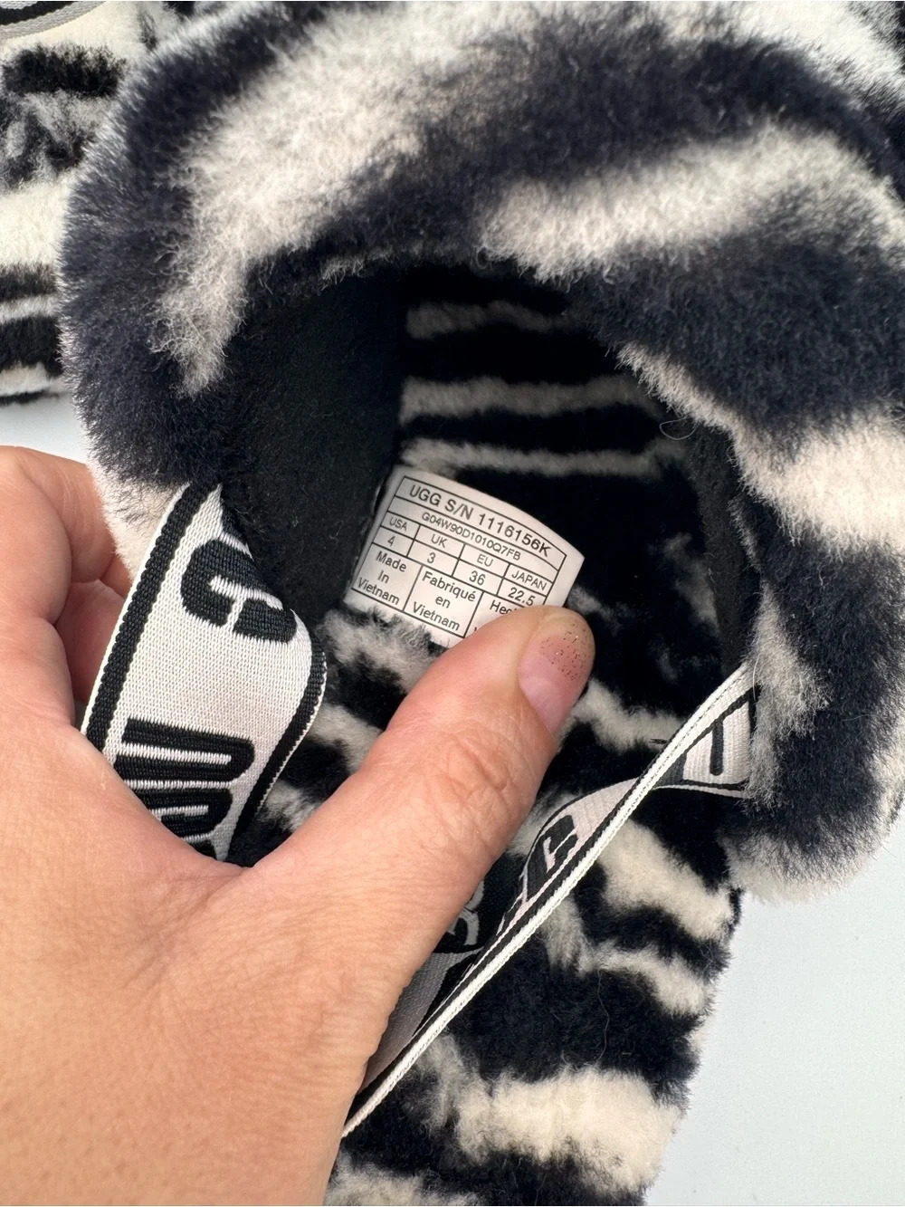 UGG Fluff Yeah Slide Zebra Black White Big Kids Sheepskin Sling Back Slipper 4